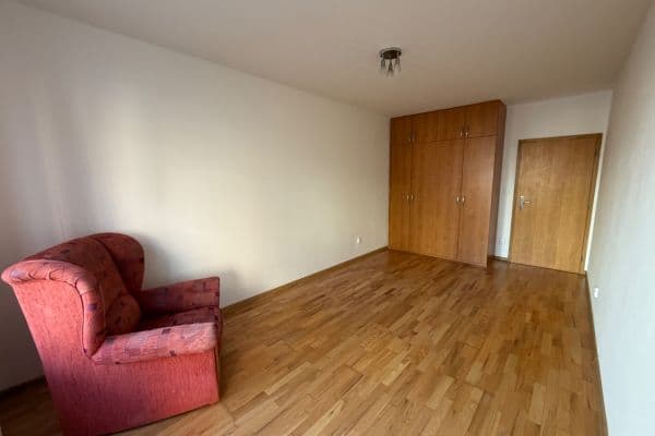 Prenájom bytu 2-izbový 56 m², Petržílkova, Praha Prenájom bytu 2-izbový 56 m², Petržílkova, Praha