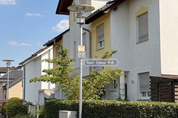 Predaj domu 160 m², pozemok 150 m², Mühlheim am Main Predaj domu 160 m², pozemok 150 m², Mühlheim am Main