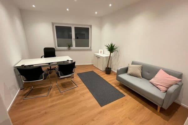 Prenájom kancelárie 35 m², Hermann-Oberth-Straße 23, Putzbrunn, Bavorsko Prenájom kancelárie 35 m², Hermann-Oberth-Straße 23, Putzbrunn, Bavorsko