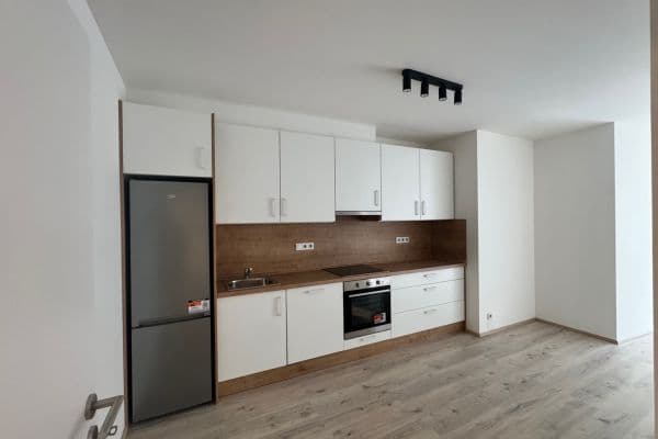 Prenájom bytu 2-izbový 57 m², Nový Knín, Středočeský kraj Prenájom bytu 2-izbový 57 m², Nový Knín, Středočeský kraj