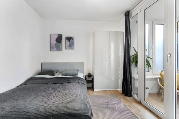 Prenájom bytu 2-izbový 50 m², Hechelstraße 14, Berlin Prenájom bytu 2-izbový 50 m², Hechelstraße 14, Berlin