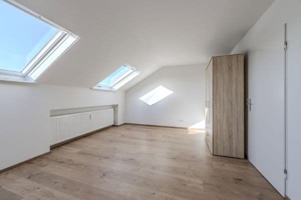 Prenájom bytu 2-izbový 46 m², Dürrenstraße 9 (bald leerstehend), Oberstenfeld Prenájom bytu 2-izbový 46 m², Dürrenstraße 9 (bald leerstehend), Oberstenfeld