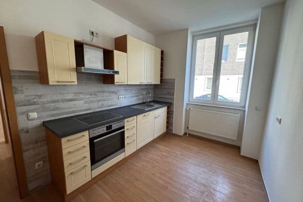 Prenájom bytu 2-izbový 63 m², Hanielstraße 31, Essen Prenájom bytu 2-izbový 63 m², Hanielstraße 31, Essen