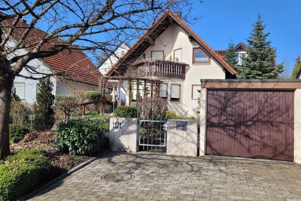 Predaj domu 106 m², pozemok 381 m², Rosenstr. 11/1, Schwieberdingen Predaj domu 106 m², pozemok 381 m², Rosenstr. 11/1, Schwieberdingen