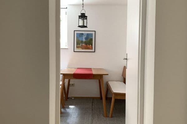 Prenájom bytu 1-izbový 43 m², Ludwigsburg Prenájom bytu 1-izbový 43 m², Ludwigsburg