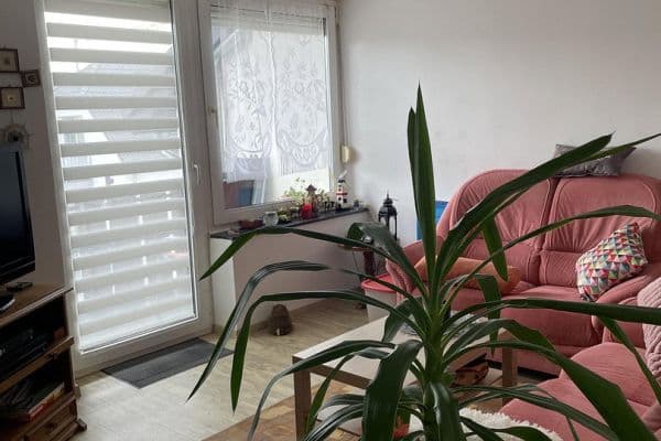 Prenájom bytu 3-izbový 67 m², Oberreichenbach Prenájom bytu 3-izbový 67 m², Oberreichenbach