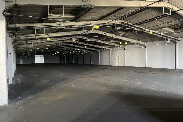 Prenájom nebytového priestoru 10.430 m², Im Gewerbepark 1, Hunderdorf, Bavorsko Prenájom nebytového priestoru 10.430 m², Im Gewerbepark 1, Hunderdorf, Bavorsko