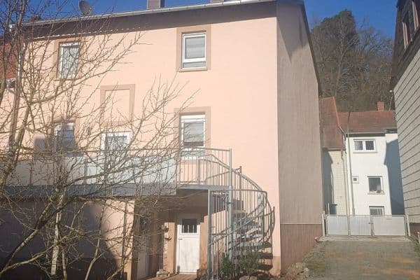 Predaj domu 114 m², pozemok 464 m², Kaiserslautern Erfenbach, Porýnie-Falcko Predaj domu 114 m², pozemok 464 m², Kaiserslautern Erfenbach, Porýnie-Falcko