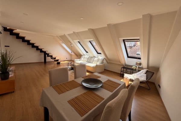 Predaj bytu 2-izbový 106 m², Navrátilova, Praha Predaj bytu 2-izbový 106 m², Navrátilova, Praha