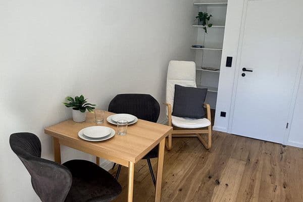 Prenájom bytu 3-izbový 58 m², Pfälzerstraße 56, Nürnberg, Bavorsko Prenájom bytu 3-izbový 58 m², Pfälzerstraße 56, Nürnberg, Bavorsko