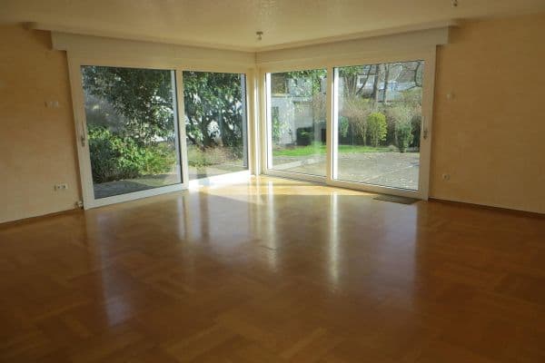Prenájom bytu 3-izbový 130 m², Bottrop Prenájom bytu 3-izbový 130 m², Bottrop