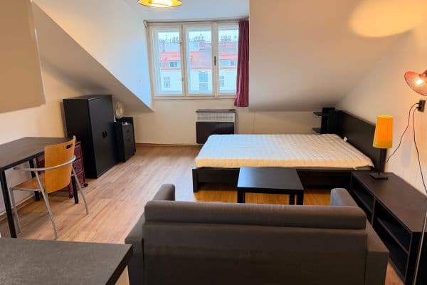 Prenájom bytu Garsoniéra 28 m², Biskupcova, Praha Prenájom bytu Garsoniéra 28 m², Biskupcova, Praha