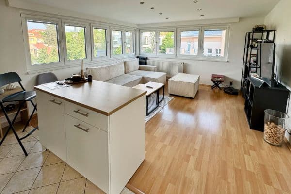 Prenájom bytu 2-izbový 44 m², Na lysině, Praha Prenájom bytu 2-izbový 44 m², Na lysině, Praha