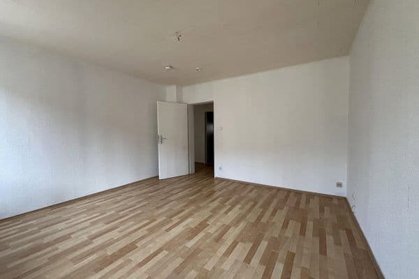 Prenájom bytu 3-izbový 65 m², Schmiedstraße 24, Oberhausen Prenájom bytu 3-izbový 65 m², Schmiedstraße 24, Oberhausen