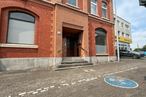 Prenájom kancelárie 70 m², Düsseldorfer Str. 181, Leverkusen Prenájom kancelárie 70 m², Düsseldorfer Str. 181, Leverkusen
