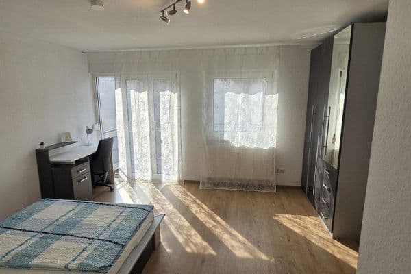 Prenájom bytu 1-izbový 28 m², Lange Straße 74, Fürth Prenájom bytu 1-izbový 28 m², Lange Straße 74, Fürth