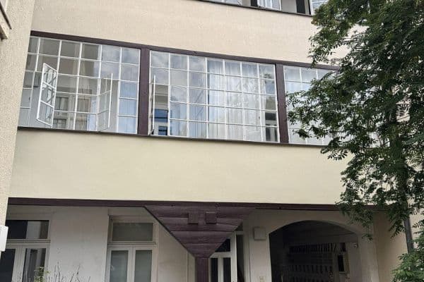 Prenájom bytu 2-izbový 40 m², Vierzigmannstrasse 15, Erlangen, Bavorsko Prenájom bytu 2-izbový 40 m², Vierzigmannstrasse 15, Erlangen, Bavorsko