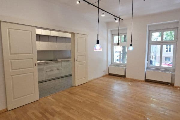 Predaj bytu 2-izbový 61 m², Berlin, Berlín Predaj bytu 2-izbový 61 m², Berlin, Berlín