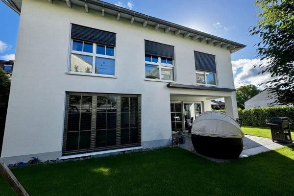 Predaj domu 262 m², pozemok 540 m², Hofheim Predaj domu 262 m², pozemok 540 m², Hofheim