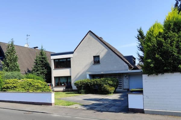 Predaj domu 235 m², pozemok 909 m², Forststr. 73, Köln Predaj domu 235 m², pozemok 909 m², Forststr. 73, Köln