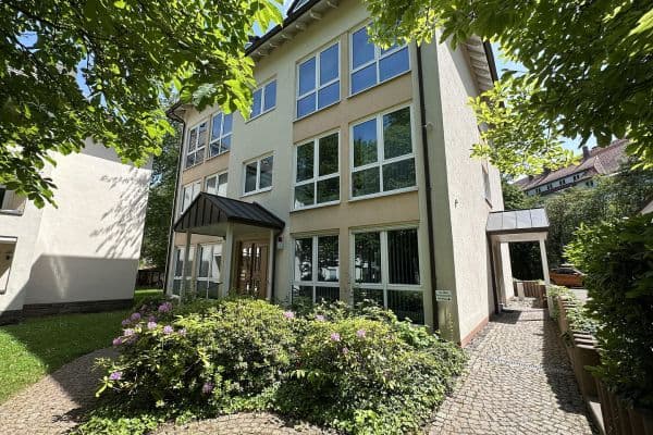 Prenájom bytu 4-izbový 106 m², Landgraf-Karl-Straße 19 A, Kassel, Hesensko Prenájom bytu 4-izbový 106 m², Landgraf-Karl-Straße 19 A, Kassel, Hesensko