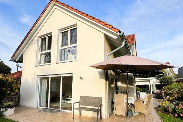 Predaj domu 139 m², pozemok 353 m², Moosinning, Bavorsko Predaj domu 139 m², pozemok 353 m², Moosinning, Bavorsko