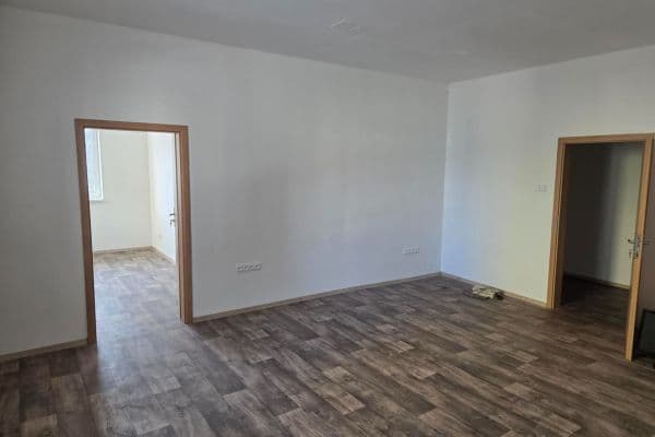 Prenájom nebytového priestoru 36 m², Brožíkova, Beroun Prenájom nebytového priestoru 36 m², Brožíkova, Beroun
