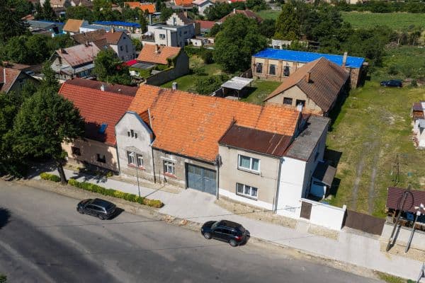 Predaj domu 500 m², pozemok 1.112 m², Revoluční, Zlonice Predaj domu 500 m², pozemok 1.112 m², Revoluční, Zlonice
