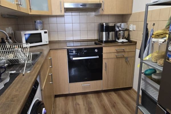 Prenájom bytu 2-izbový 49 m², Milánská, Praha Prenájom bytu 2-izbový 49 m², Milánská, Praha