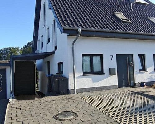 Predaj domu 125 m², pozemok 230 m², Hiddenhausen Predaj domu 125 m², pozemok 230 m², Hiddenhausen
