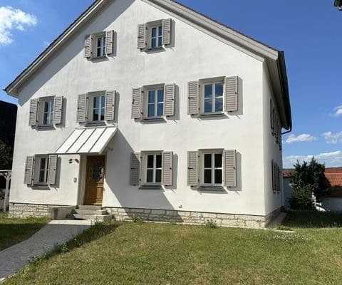 Prenájom domu 190 m², pozemok 1.000 m², An den Linden 14, Mühlhausen Prenájom domu 190 m², pozemok 1.000 m², An den Linden 14, Mühlhausen