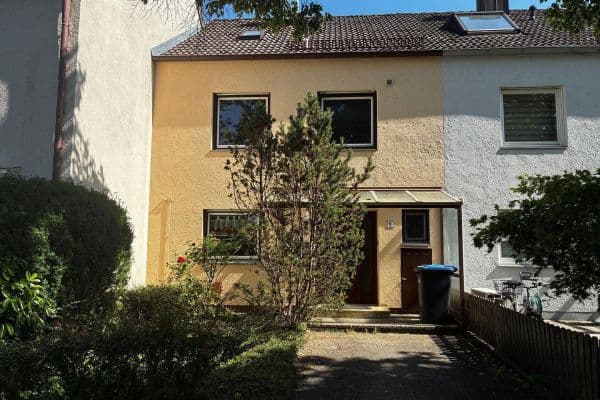 Predaj domu 129 m², pozemok 221 m², Germering, Bavorsko Predaj domu 129 m², pozemok 221 m², Germering, Bavorsko