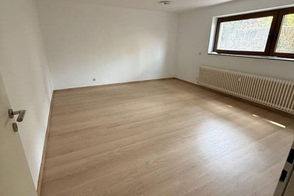 Prenájom bytu 3-izbový 74 m², Petrus-Waldus-Straße 11, Karlsruhe Prenájom bytu 3-izbový 74 m², Petrus-Waldus-Straße 11, Karlsruhe