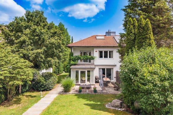 Predaj domu 120 m², pozemok 500 m², Aurikelstr.3, Grünwald, Bavorsko Predaj domu 120 m², pozemok 500 m², Aurikelstr.3, Grünwald, Bavorsko