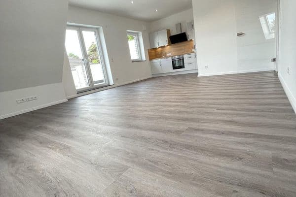 Prenájom bytu 3-izbový 82 m², Uphuser Heerstr. 92, Achim Prenájom bytu 3-izbový 82 m², Uphuser Heerstr. 92, Achim