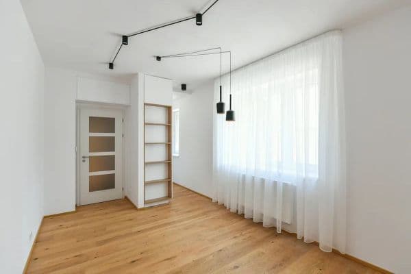 Prenájom bytu 3-izbový 72 m², Pod Drinopolem, Praha Prenájom bytu 3-izbový 72 m², Pod Drinopolem, Praha