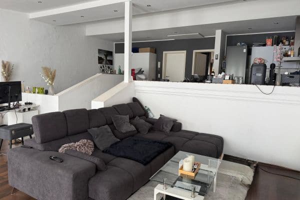 Prenájom bytu 2-izbový 65 m², Rathausstraße 17, Troisdorf, Severné Porýnie - Westfálsko Prenájom bytu 2-izbový 65 m², Rathausstraße 17, Troisdorf, Severné Porýnie - Westfálsko