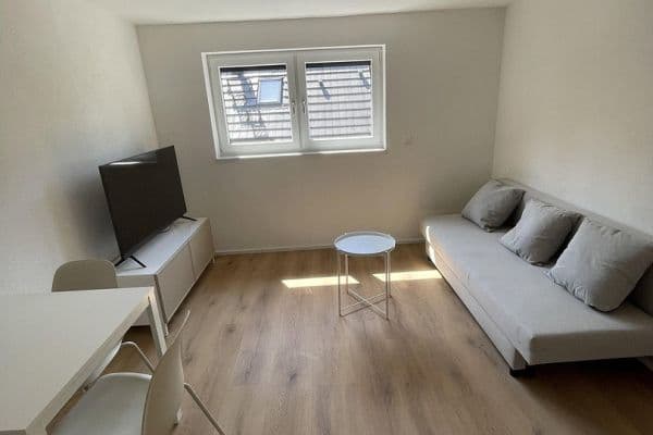 Prenájom bytu 2-izbový 30 m², Ludwigsburg, Bádensko-Wurttembersko Prenájom bytu 2-izbový 30 m², Ludwigsburg, Bádensko-Wurttembersko