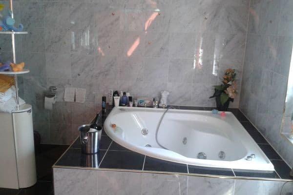 Prenájom domu 140 m², pozemok 60 m², Euskirchen, Severné Porýnie - Westfálsko Prenájom domu 140 m², pozemok 60 m², Euskirchen, Severné Porýnie - Westfálsko