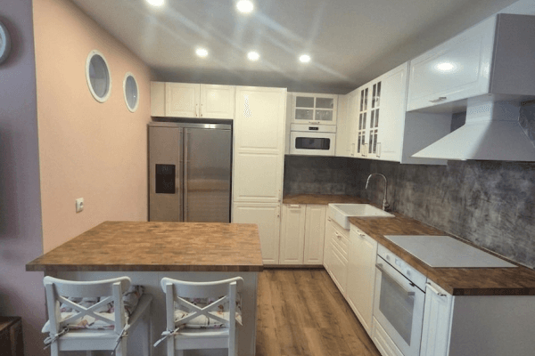 Prenájom bytu 4-izbový 78 m², Pavlíkova, Praha Prenájom bytu 4-izbový 78 m², Pavlíkova, Praha
