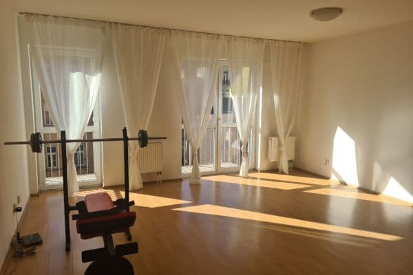Prenájom bytu 3-izbový 105 m², Vodní, Brno Prenájom bytu 3-izbový 105 m², Vodní, Brno