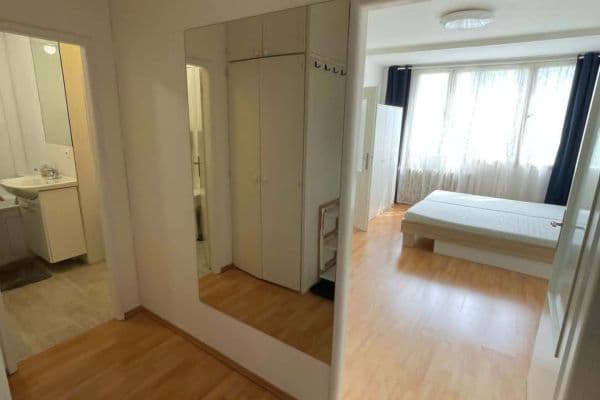 Predaj bytu 1-izbový 39 m², Hurbanova, Praha Predaj bytu 1-izbový 39 m², Hurbanova, Praha