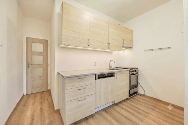 Prenájom bytu 2-izbový 52 m², Mochovská, Praha Prenájom bytu 2-izbový 52 m², Mochovská, Praha