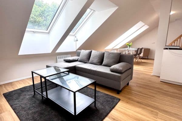 Prenájom bytu 2-izbový 67 m², Kollárova, Praha Prenájom bytu 2-izbový 67 m², Kollárova, Praha
