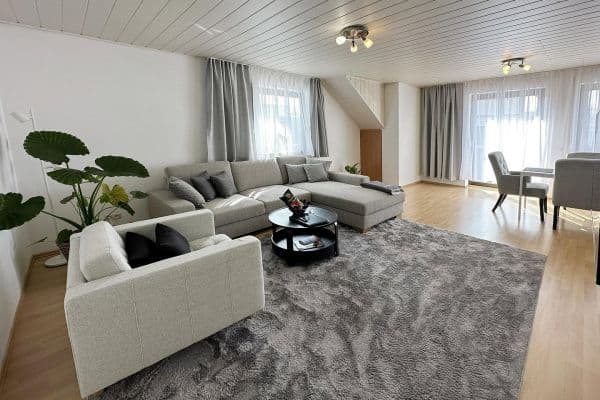 Prenájom bytu 2-izbový 57 m², Augsburg, Bavorsko Prenájom bytu 2-izbový 57 m², Augsburg, Bavorsko