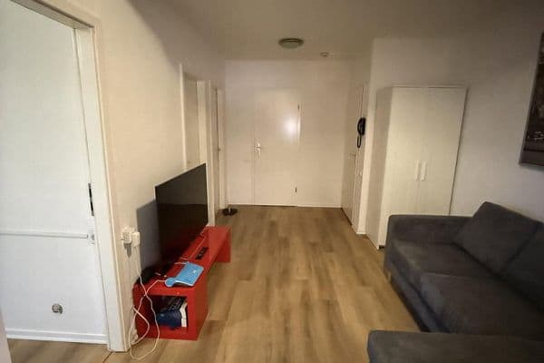 Prenájom bytu 60 m², Luxemburger Str. 124, Köln Prenájom bytu 60 m², Luxemburger Str. 124, Köln