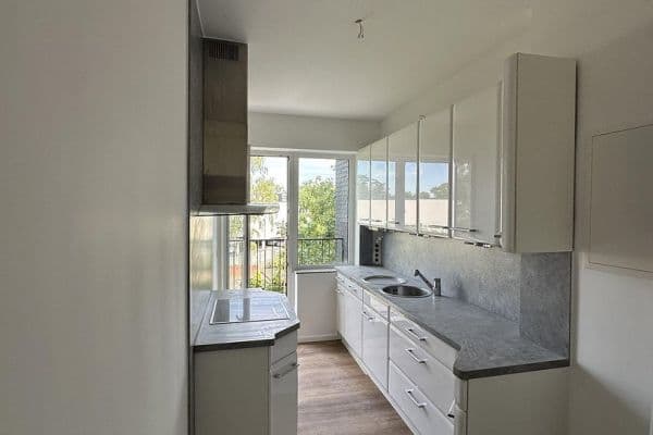 Prenájom bytu 2-izbový 81 m², Neuss Prenájom bytu 2-izbový 81 m², Neuss
