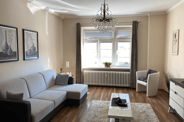Prenájom bytu 4-izbový 100 m², Rajská, Prenájom bytu 4-izbový 100 m², Rajská,