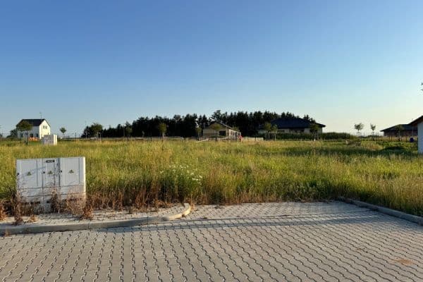 Predaj pozemku 825 m², Chlumec nad Cidlinou Predaj pozemku 825 m², Chlumec nad Cidlinou