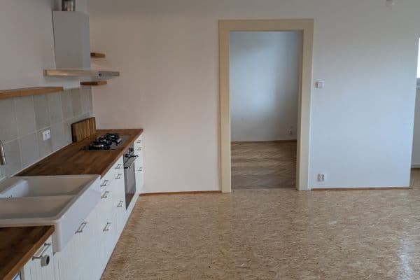 Prenájom bytu 2-izbový 64 m², Biskupcova, Praha Prenájom bytu 2-izbový 64 m², Biskupcova, Praha